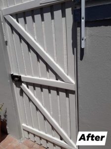 Job009 Wooden Gate After
