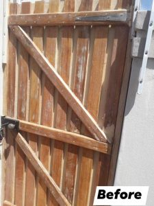 Job009 Wooden Gate Before